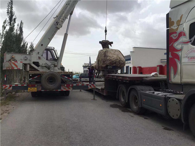 万荣县狭窄场地（如小区、车间）适合用哪种吊车？