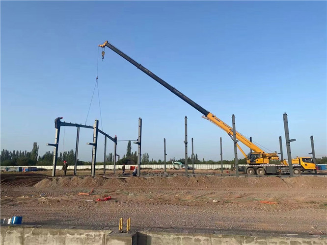 万荣县夜间、节假日作业是否有加价？加价比例多少？