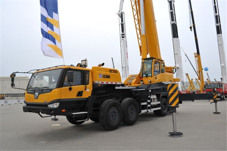 万荣县预约吊车后，多久能上门服务？24 小时应急响应吗？